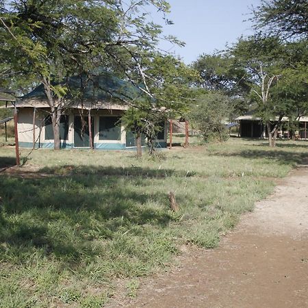 Osero Serengeti Luxury Tented Camp Banagi Экстерьер фото