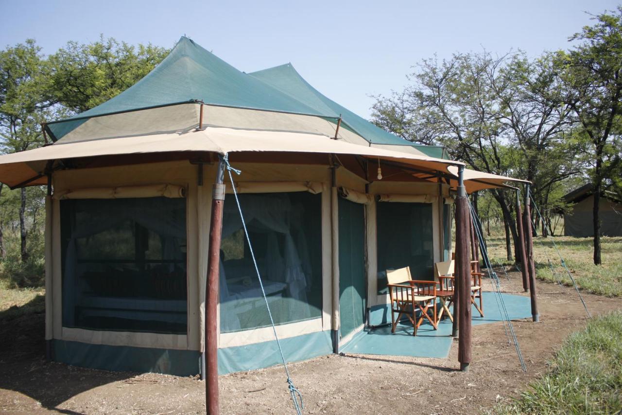 Osero Serengeti Luxury Tented Camp Banagi Экстерьер фото