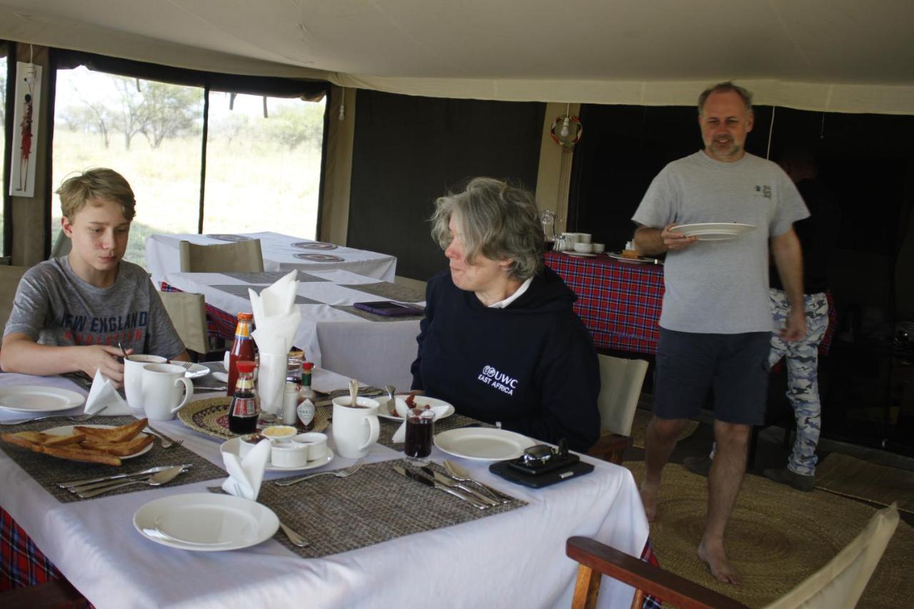 Osero Serengeti Luxury Tented Camp Banagi Экстерьер фото