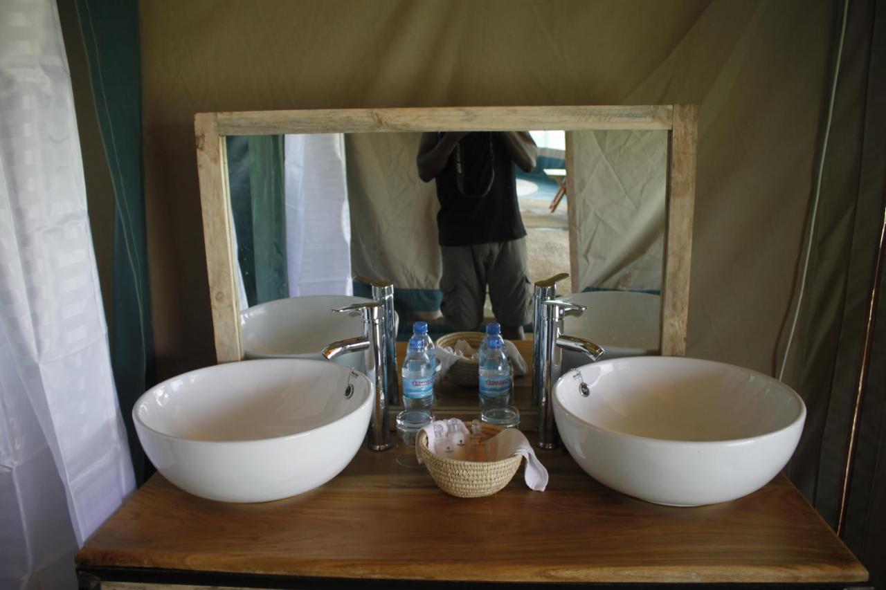 Osero Serengeti Luxury Tented Camp Banagi Экстерьер фото